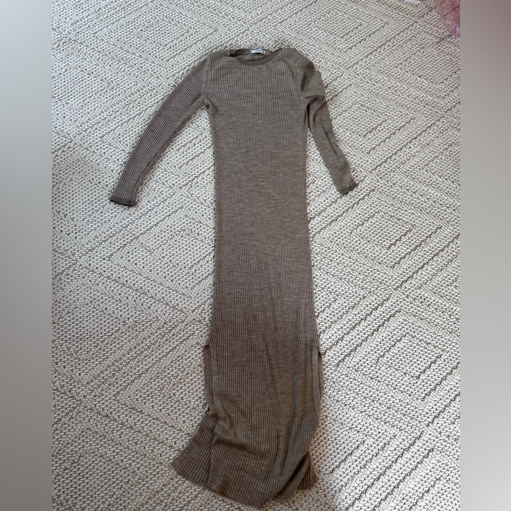 Maxi dress beige knit mango